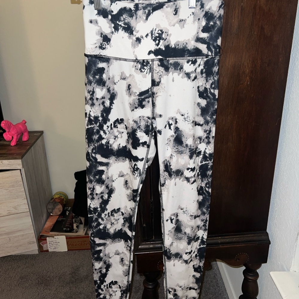 Black, white and grey camouflage full length leggings
